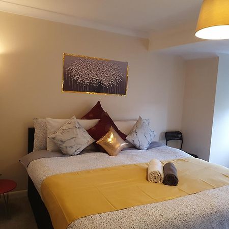 Lovely 1Bedrood Apartment Guildford Eksteriør bilde