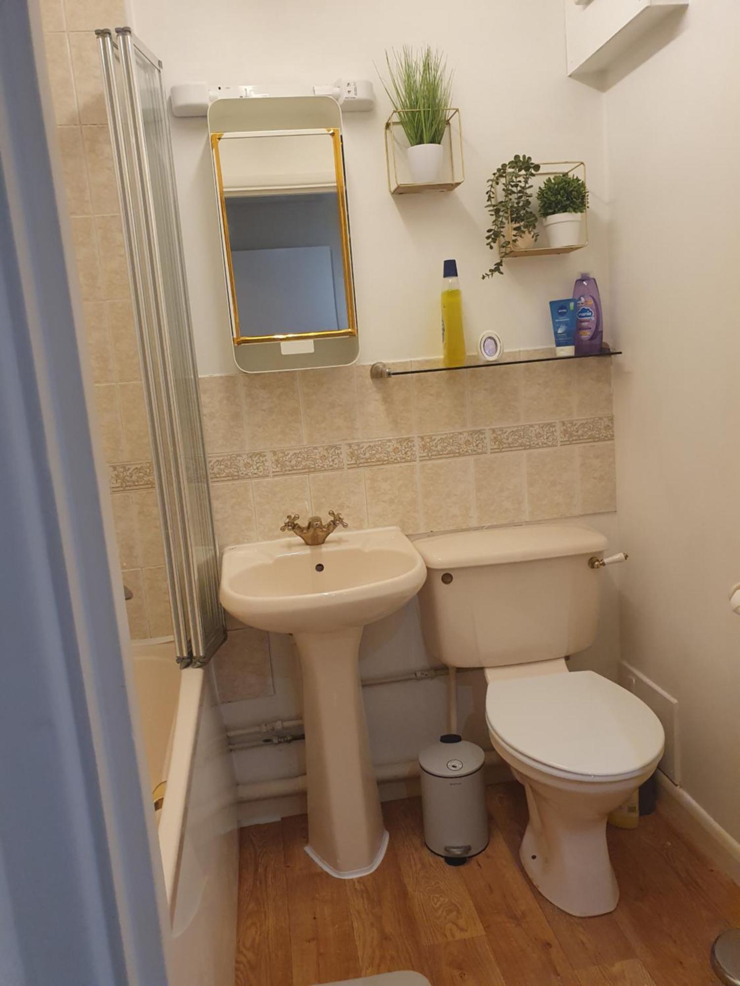 Lovely 1Bedrood Apartment Guildford Eksteriør bilde