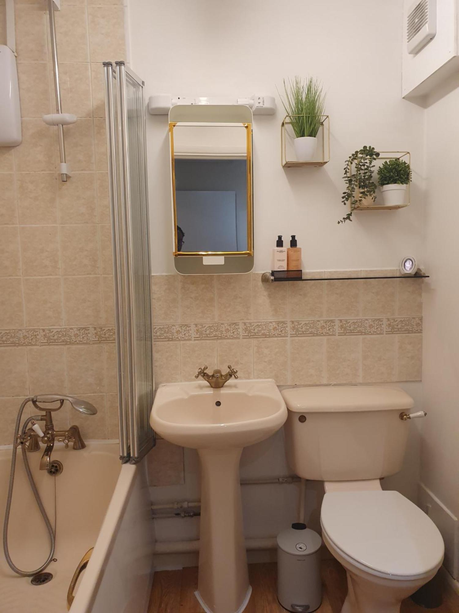 Lovely 1Bedrood Apartment Guildford Eksteriør bilde