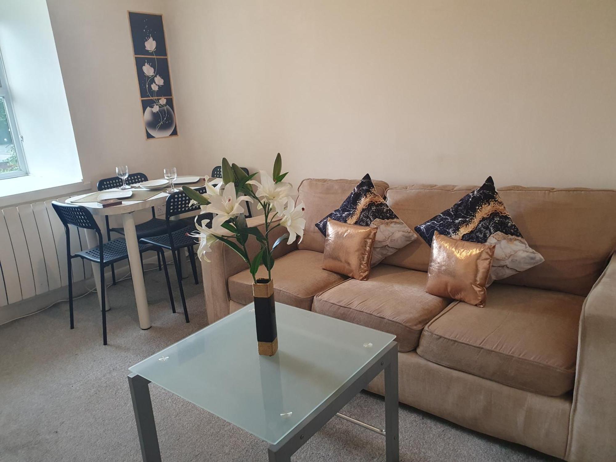 Lovely 1Bedrood Apartment Guildford Eksteriør bilde