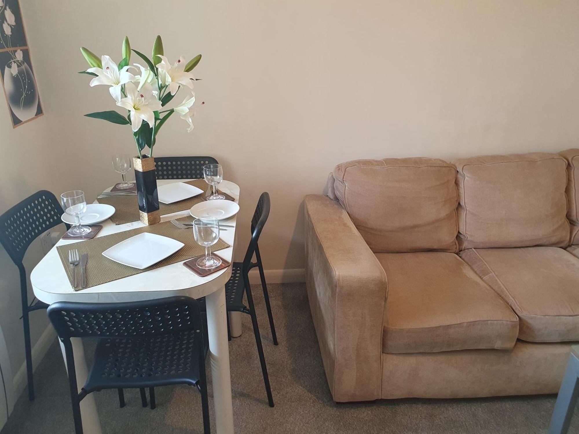 Lovely 1Bedrood Apartment Guildford Eksteriør bilde