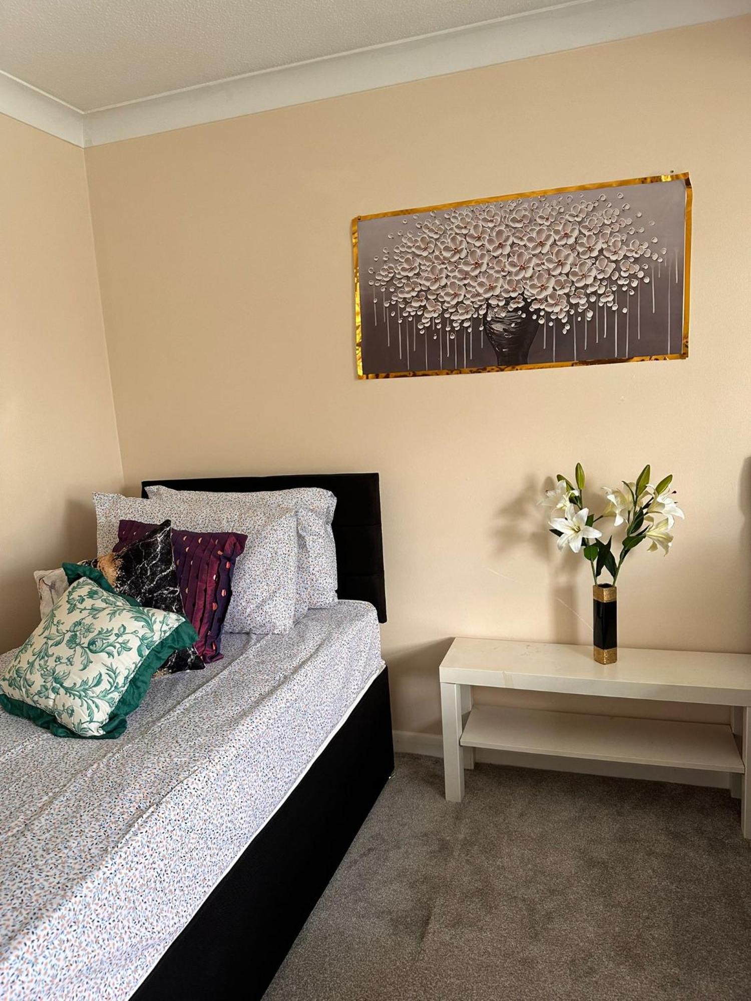 Lovely 1Bedrood Apartment Guildford Eksteriør bilde