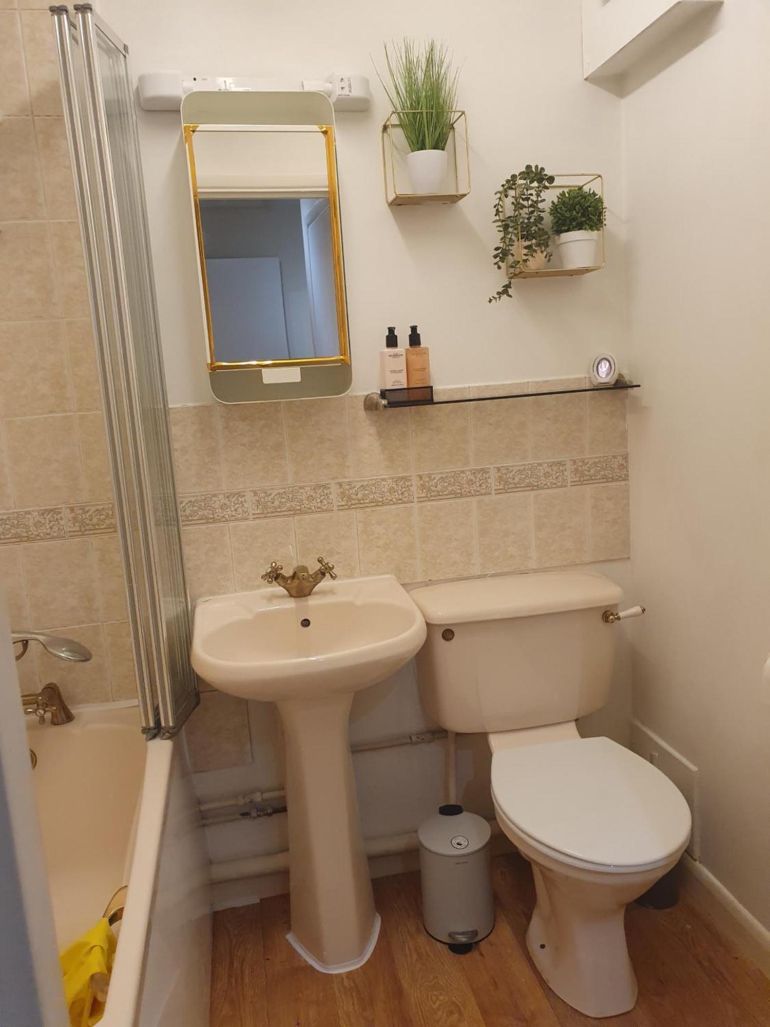 Lovely 1Bedrood Apartment Guildford Eksteriør bilde